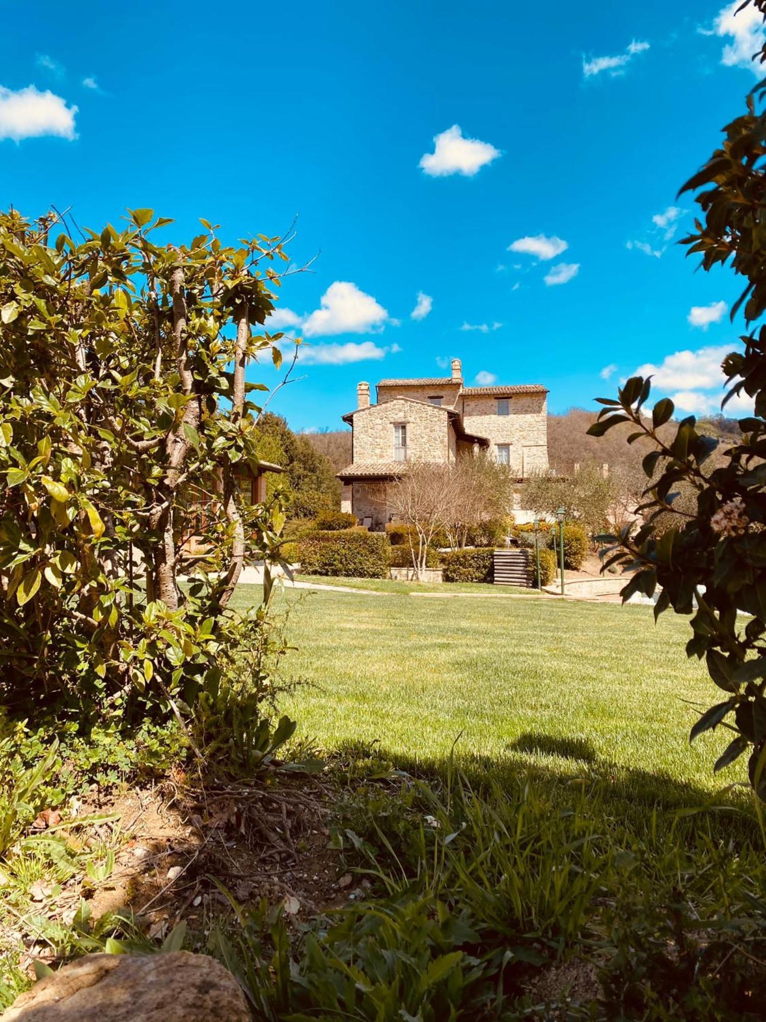 Re Artu Assisi Country Lifestyle Aparthotel Exterior photo